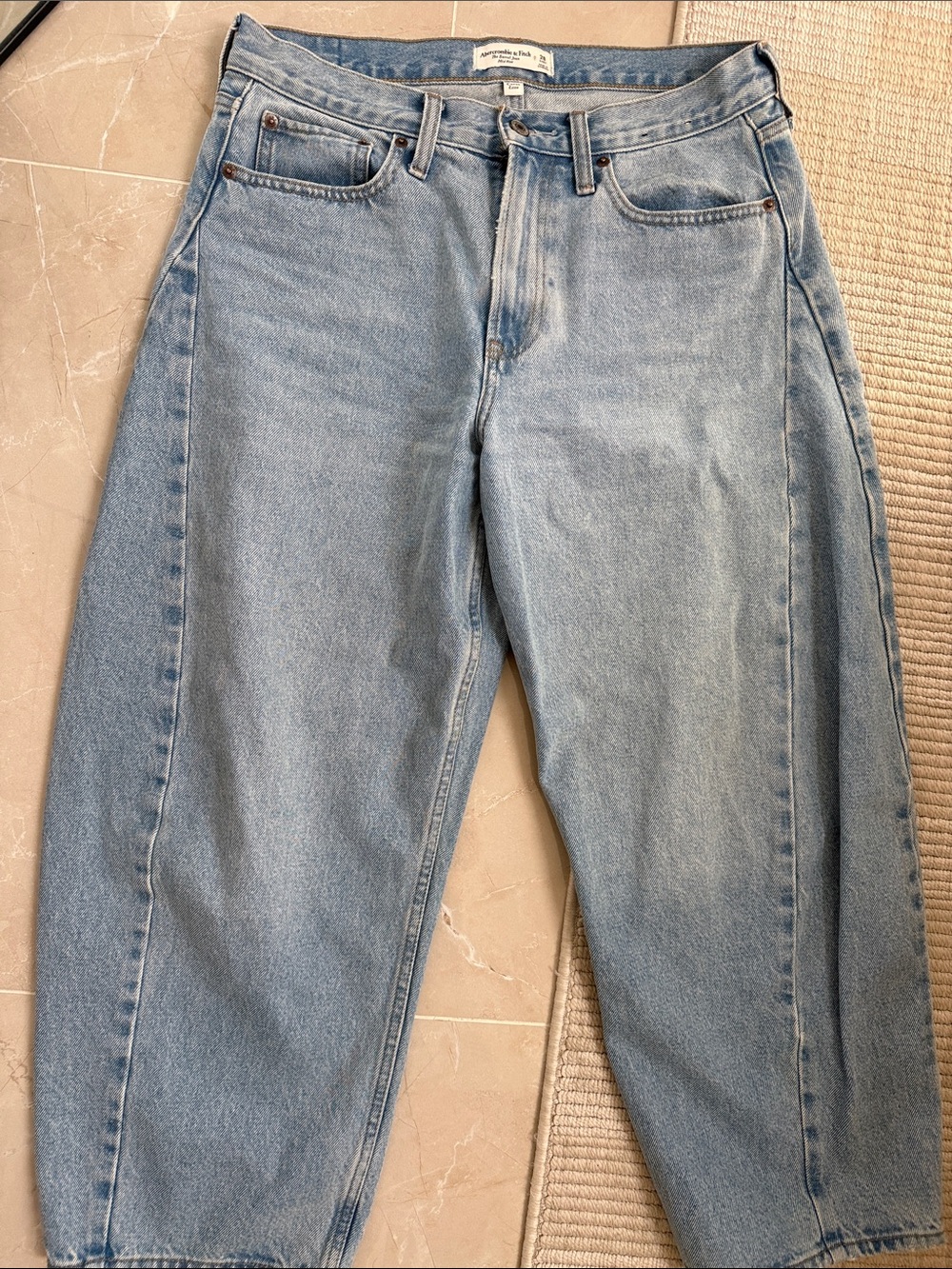 Abercrombie & Fitch Light Blue Relaxed Men’s Jeans